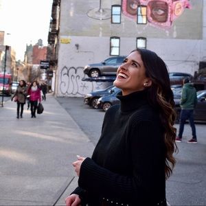 Meet your Posher, Caroline